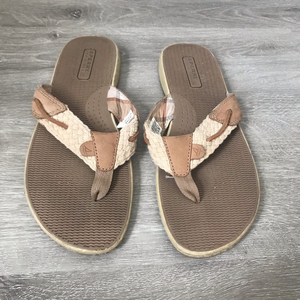 Sperry Thong Sandals Size 7.5